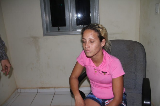 Adriana estava com a droga escondida dentro da vagina e foi detida - Foto: Alexandre Lima