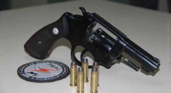GIRO: Homem é detido em blitz portando arma sem licença em Brasiléia