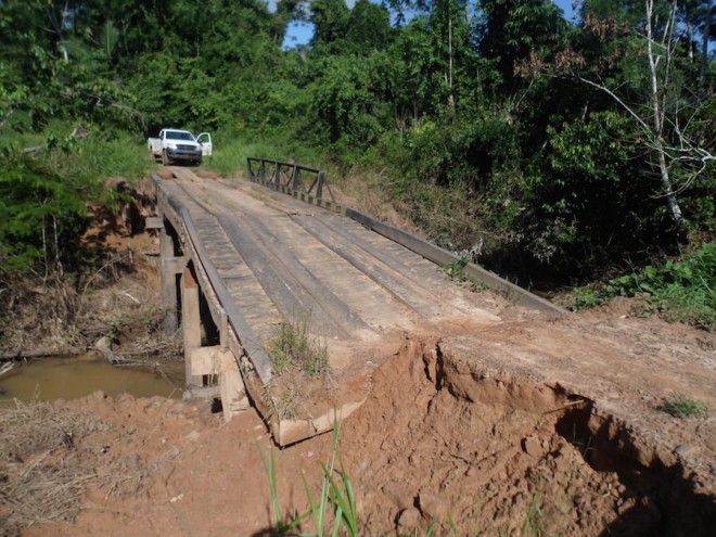 Ponte do ramal do km 7, com acesso pela BR 317, também foi afetada pela cheia do Rio Acre - Foto: Assessoria