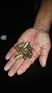 Capsulas de balas deflagradas na troca de tiros com os bandidos - Foto: Alexandre Lima