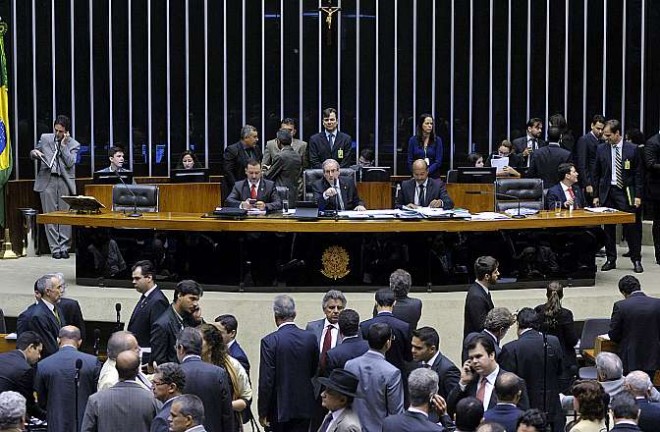 Plenário aprovou texto que altera pontos como prestação de contas dos partidos e quantidade de candidatos nas eleições - Foto: Alex Ferreira/Câmara dos Deputados