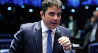 Gladson Cameli cobra da Anatel uma melhor telefonia celular no Acre