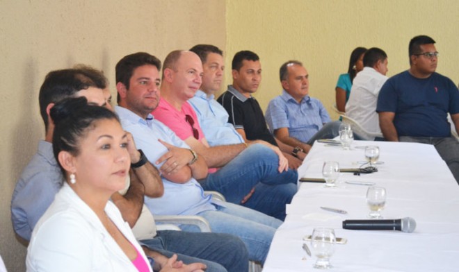 Deputados da oposição participam de almoço de prestação de contas do senador Gladson Cameli/Foto: ContilNet