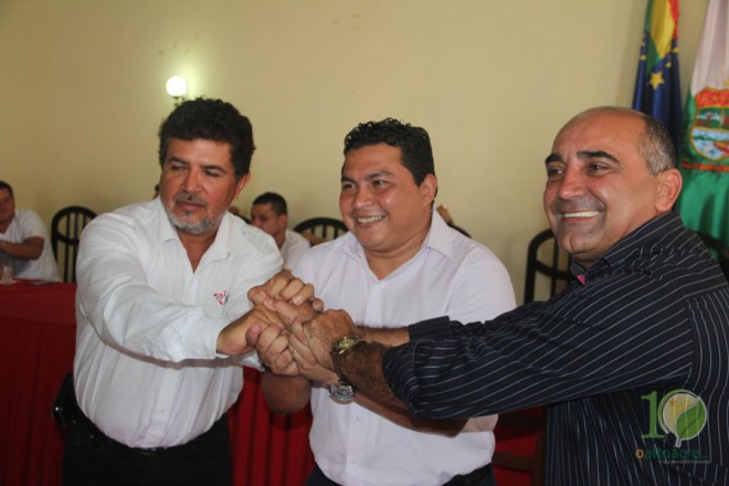 Representante do Peru, Bolívia e Brasil, firmaram o compromisso da realização da Copa Bolpebra - Foto: Alexandre Lima