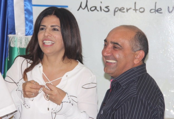 Presidente do PR no Acre, Antonia Lúcia com o prefeito de Brasiléia, Everaldo Gomes - Foto: Alexandre Lima