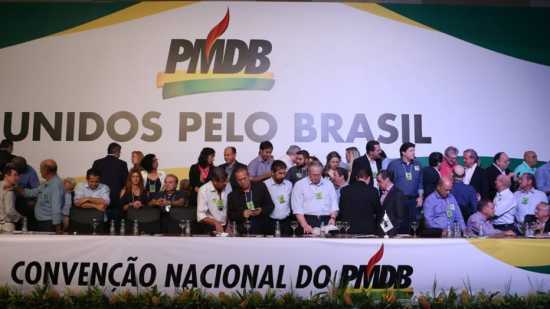 Peemedebistas se dividem entre apoio e críticas ao governo da presidente Dilma Rousseff durante a convenção nacional do partido, que ocorre em Brasília.