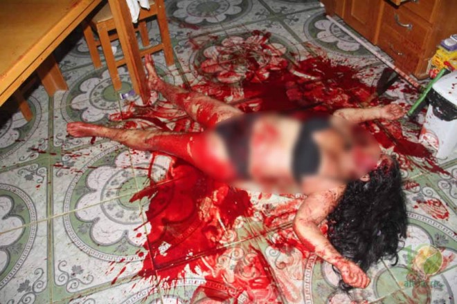 Vítima foi ferida por cerca de cinco vezes até sucumbir em meio ao seu sangue - Foto: Alexandre Lima