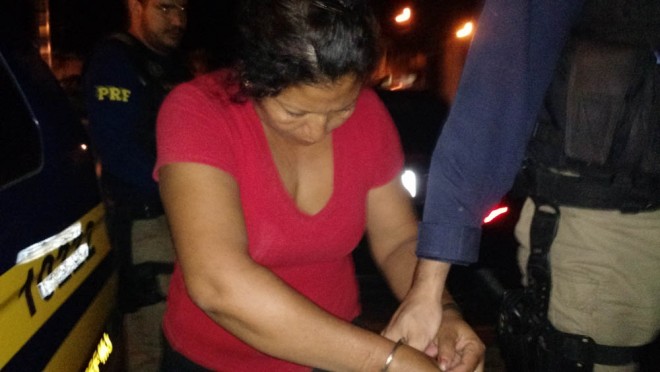 Mulher foi contratada para levar a droga do Peru à Rio Branco, no Acre - Foto: Alexandre Lima