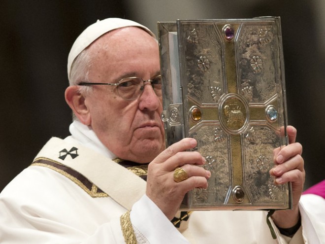 Papa Francisco durante Missa Crismal, na Basílica de São Pedro, no Vaticano(Alessandra Tarantino/AP)