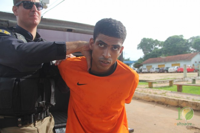 Pablo foram detidos quando iam de ônibus rumo à Rio Branco, capital do Acre - Foto: Alexandre Lima