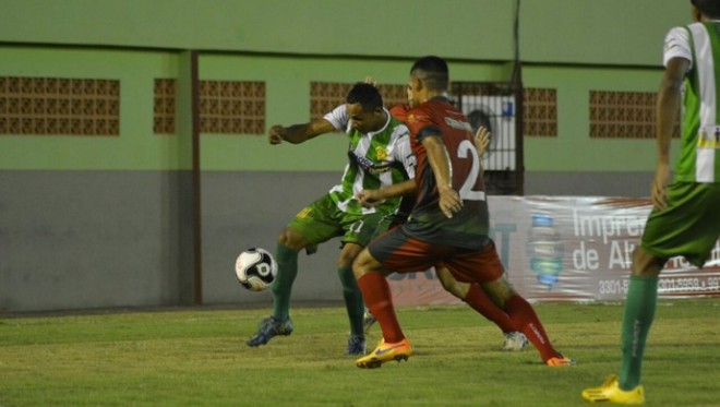 Imperador e Papagaio empataram sem gols no estádio Florestão (Foto: Manoel Façanha/Arquivo pessoal)