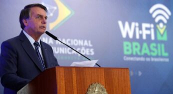 Bolsonaro defende liberdade e cogita decreto de livre circulação