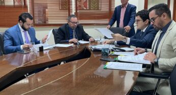 Manoel Moraes preside reunião que aprovou criação da carteira estadual da pessoa com autismo
