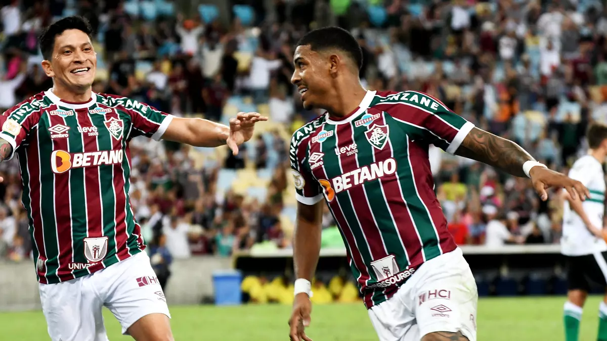 Hoje tem Fluminense x Coritiba. Cano não joga e Diogo Barbosa