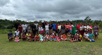 Prefeitura de Assis Brasil realiza ação social na comunidade do Derretido, no Rio Acre