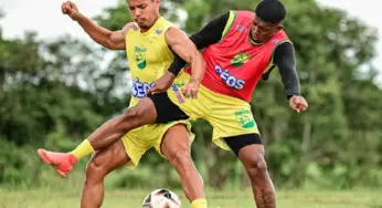 Maurício Carneiro deve definir os titulares do Galvez após treinamento