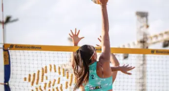 Manu e Quemile enfrentam Julhia e Dayane nas quartas em duelo eliminatório