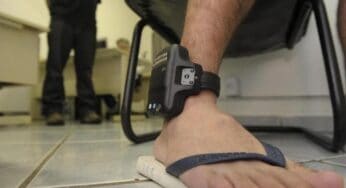 Polícia Penal flagra infratores com tornozeleira em bares durante operação noturna em Rio Branco