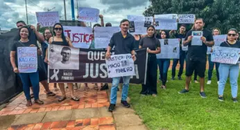 Famílias protestam e cobram justiça por vítimas de acidente com caminhonete Ranger